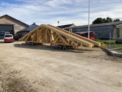 Jumta kopņu un siju ražošanas pakalpojumi