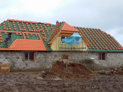 Jumta seguma uzstādīšanas pakalpojumi visā Latvijā