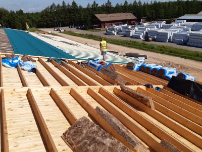 Jumta daļā tiek iestrādāta eko vate
