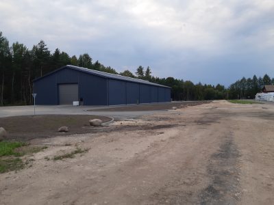 Plaša, līdzena angāra teritorija