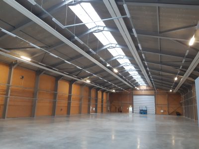Kvalitatīvi izstrādāts angārs